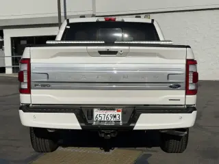 Ford F-150 2022 4x2 XL 4dr SuperCrew 5.5 ft. SB