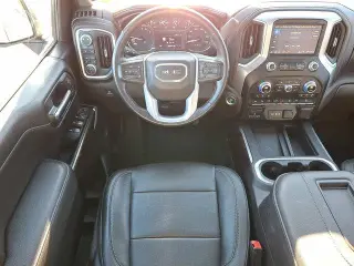 GMC Sierra 1500 2019 4x4 SLT 4dr Crew Cab 5.8 ft. SB