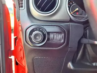 Jeep Wrangler Unlimited 2018 4x4 Sport 4dr SUV (midyear release)