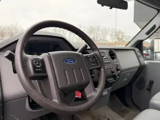 2016 Ford Super Duty F-550 DRW