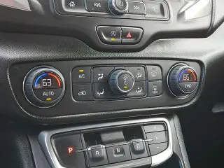 GMC Terrain 2022 AWD SLE 4dr SUV