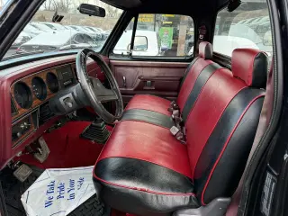 1989 Dodge D100 & W100