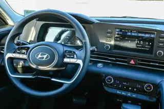 Hyundai ELANTRA Hybrid 2026 Blue 4dr Sedan