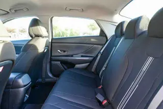 Hyundai ELANTRA Hybrid 2026 Blue 4dr Sedan