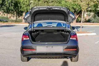 Hyundai ELANTRA Hybrid 2026 Blue 4dr Sedan