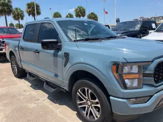 Ford F-150 2023 4x2 XL 4dr SuperCrew 5.5 ft. SB
