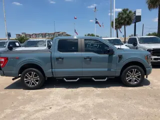 Ford F-150 2023 4x2 XL 4dr SuperCrew 5.5 ft. SB