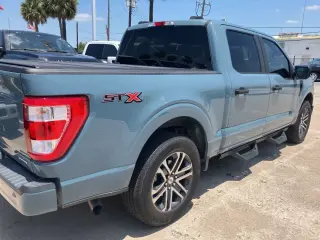 Ford F-150 2023 4x2 XL 4dr SuperCrew 5.5 ft. SB