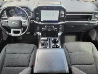 Ford F-150 2022 4x4 Platinum 4dr SuperCrew 6.5 ft. SB