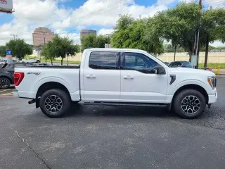 Ford F-150 2022 4x4 Platinum 4dr SuperCrew 6.5 ft. SB
