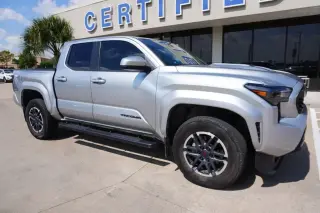 Toyota Tacoma 2024 4x2 SR5 4dr Double Cab 5.0 ft SB