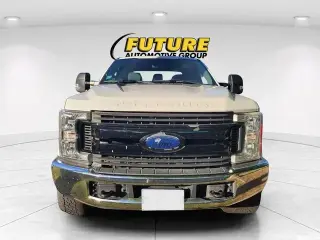 Ford F-250 Super Duty 2018 4x4 XLT 4dr Crew Cab 8 ft. LB Pickup