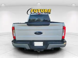 Ford F-250 Super Duty 2018 4x4 XLT 4dr Crew Cab 8 ft. LB Pickup