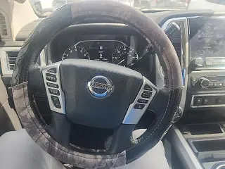 Nissan Titan 2021 4x4 SV 4dr Crew Cab 5.6 ft. SB