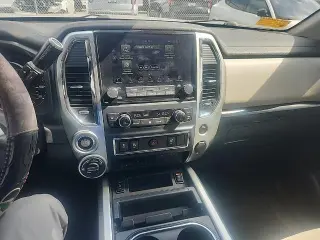 Nissan Titan 2021 4x4 SV 4dr Crew Cab 5.6 ft. SB