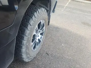 Nissan Titan 2021 4x4 SV 4dr Crew Cab 5.6 ft. SB