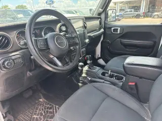 Jeep Wrangler Unlimited 2018 4x4 Sport 4dr SUV (midyear release)