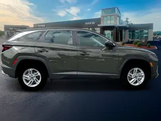 Hyundai TUCSON 2025 AWD SE 4dr SUV