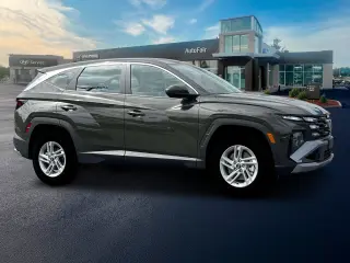 Hyundai TUCSON 2025 AWD SE 4dr SUV