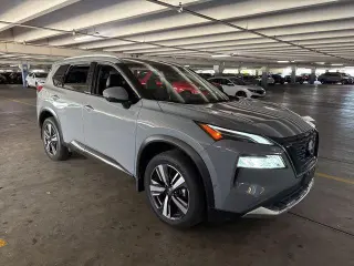 Nissan Rogue 2023 AWD Platinum 4dr Crossover