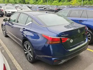 Nissan Altima 2021 AWD 2.5 SR 4dr Sedan