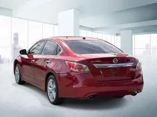 Nissan Altima 2015 2.5 SV 4dr Sedan