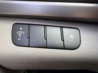 Hyundai ELANTRA 2017 SE 4dr Sedan 6M (US)