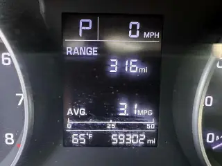 Hyundai ELANTRA 2017 SE 4dr Sedan 6M (US)