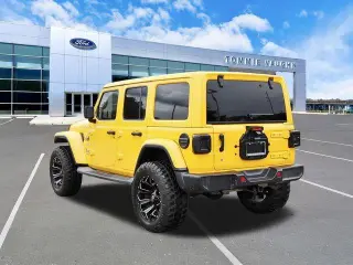 Jeep Wrangler Unlimited 2019 4x4 Sahara 4dr SUV