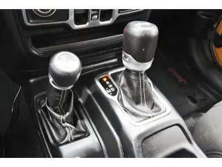 Jeep Wrangler Unlimited 2019 4x4 Sahara 4dr SUV