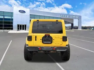 Jeep Wrangler Unlimited 2019 4x4 Sahara 4dr SUV