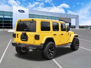 Jeep Wrangler Unlimited 2019 4x4 Sahara 4dr SUV