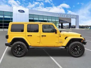 Jeep Wrangler Unlimited 2019 4x4 Sahara 4dr SUV