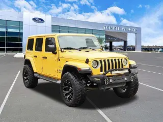 Jeep Wrangler Unlimited 2019 4x4 Sahara 4dr SUV