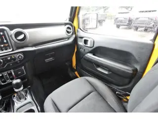 Jeep Wrangler Unlimited 2019 4x4 Sahara 4dr SUV