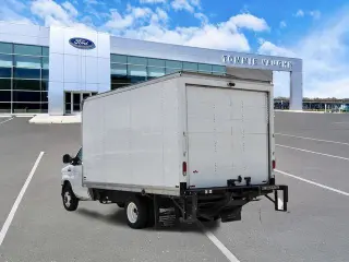 Ford E-Series 2022 E-350 SD 2dr 138 in. WB SRW Cutaway Chassis