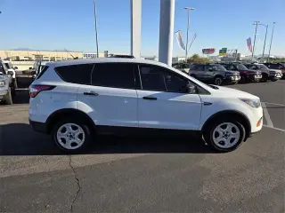 Ford Escape 2018 S 4dr SUV