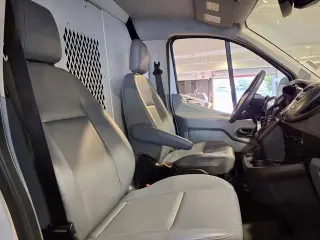 Ford Transit 2019 250 3dr SWB Low Roof Cargo Van w/60/40 Passenger Side Doors