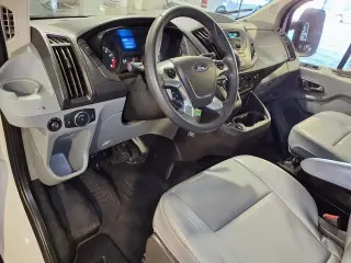 Ford Transit 2019 250 3dr SWB Low Roof Cargo Van w/60/40 Passenger Side Doors