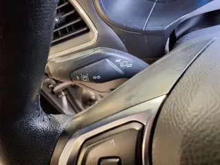 Ford Edge 2022 AWD Titanium 4dr Crossover