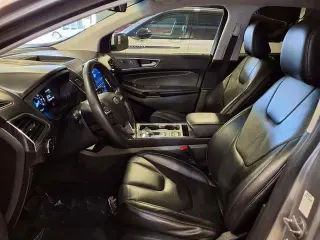 Ford Edge 2022 AWD Titanium 4dr Crossover