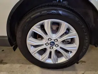 Ford Edge 2022 AWD Titanium 4dr Crossover