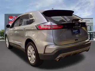 Ford Edge 2022 AWD Titanium 4dr Crossover