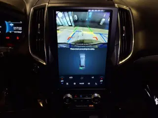 Ford Edge 2022 AWD Titanium 4dr Crossover