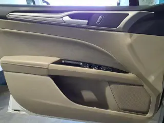 Ford Fusion 2017 SE 4dr Sedan
