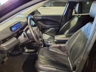 Ford Mustang Mach-E 2023 Select 4dr SUV
