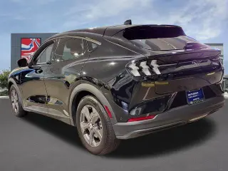 Ford Mustang Mach-E 2023 Select 4dr SUV