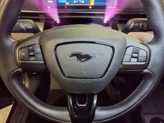 Ford Mustang Mach-E 2023 Select 4dr SUV