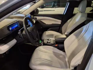 Ford Mustang Mach-E 2023 Premium 4dr SUV