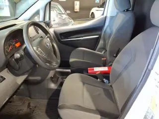 Nissan NV200 2020 S 4dr Cargo Mini-Van
